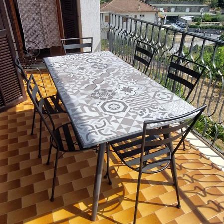 Apartamento House In Caramagna Imperia Exterior foto