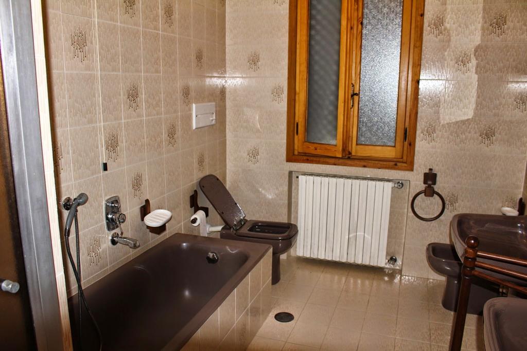 Apartamento House In Caramagna Imperia Habitación foto