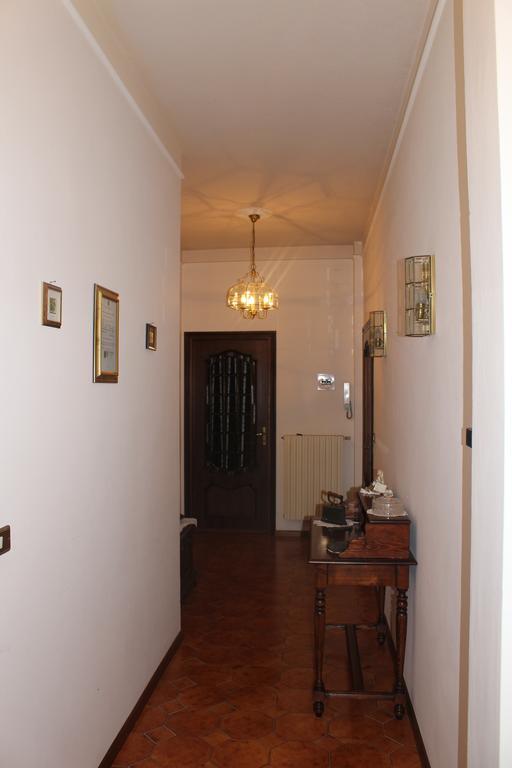 Apartamento House In Caramagna Imperia Habitación foto